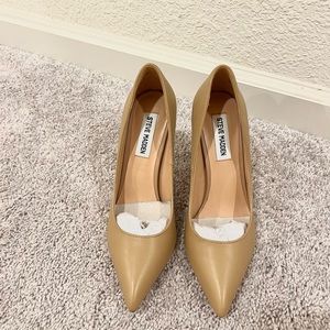Steve Madden Nude pumps heels